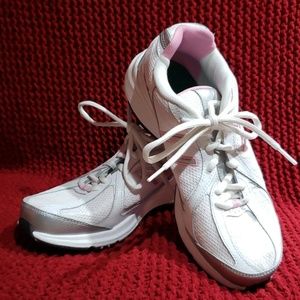 New Balance 496 Sneakers